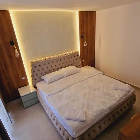 Apartment For 6 Person *